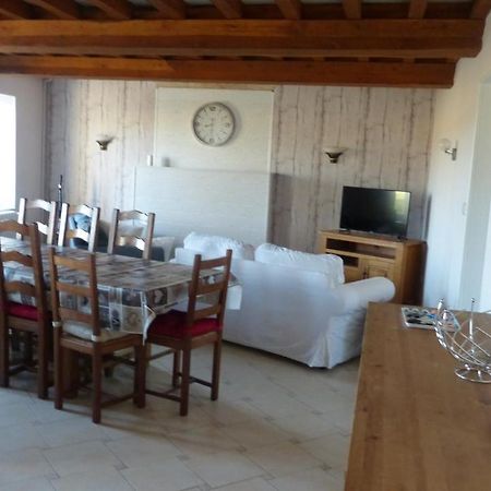 Maison De La Delle Pertheville-Ners Bagian luar foto